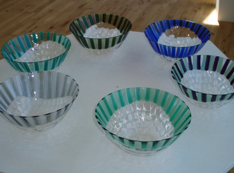 Skåle - Små klare skåle med stribet kant - Ø 10 cm